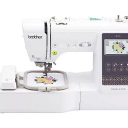 Brother SE700 4" x 4" Embroidery & Sewing Machine