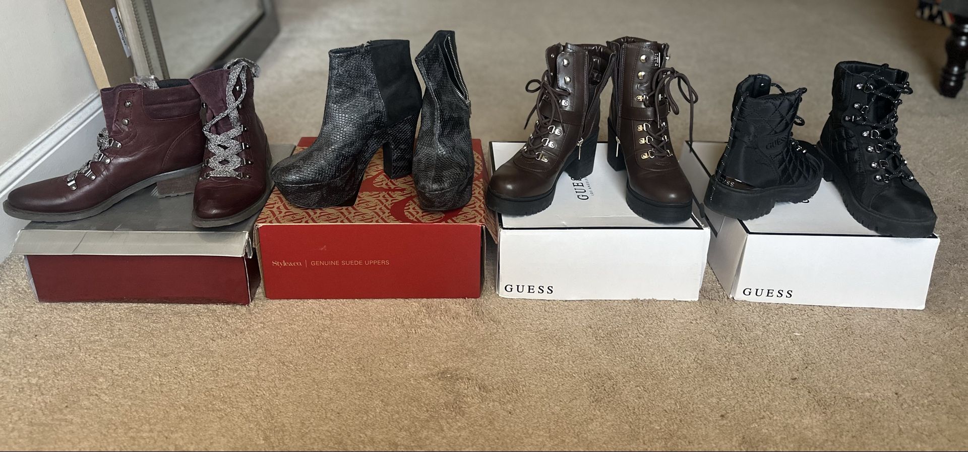 Women Shoes (boots)