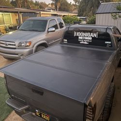 Truck bed cover 
