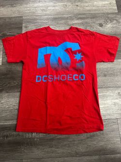 Men’s DC Shoes red shirt Medium