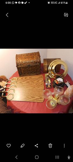 Ceiling fan used, good.condition. Cash only