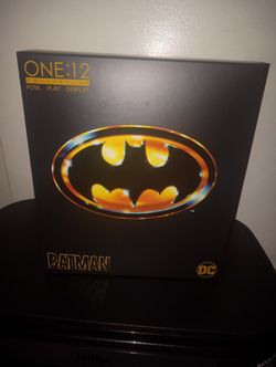 Mezco One 12 1989 Batman Michael Keaton Box Only. 