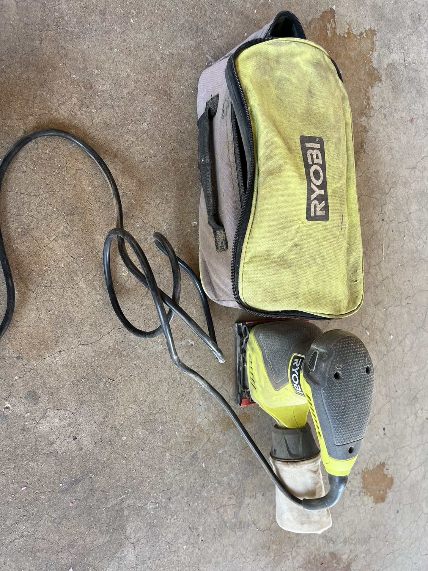 Ryobi Hand Sander With Carrying Bag - $30