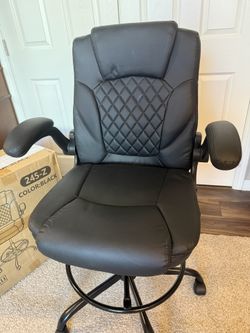 NEW!! TALL EXECUTIVE CHAIR