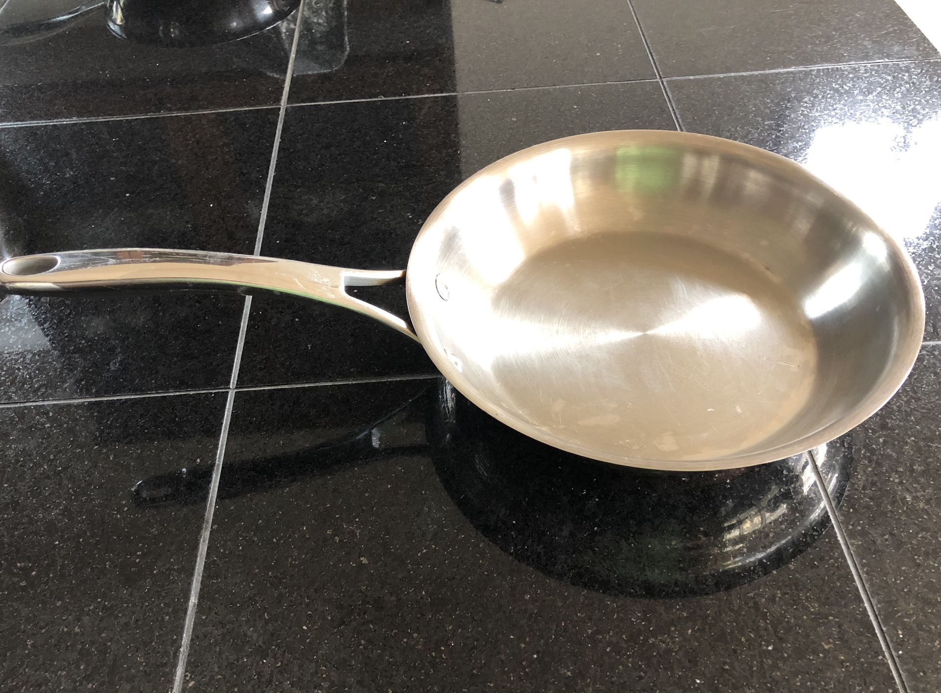 Kirkland Stainless Steel 10 Quart Stock Pot with Strainer/Steamer and Lid –  USED