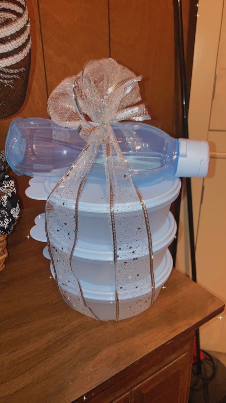 Tupperware Bundle