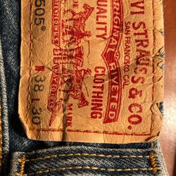 LEVI’S 505 JEANS 38x30
