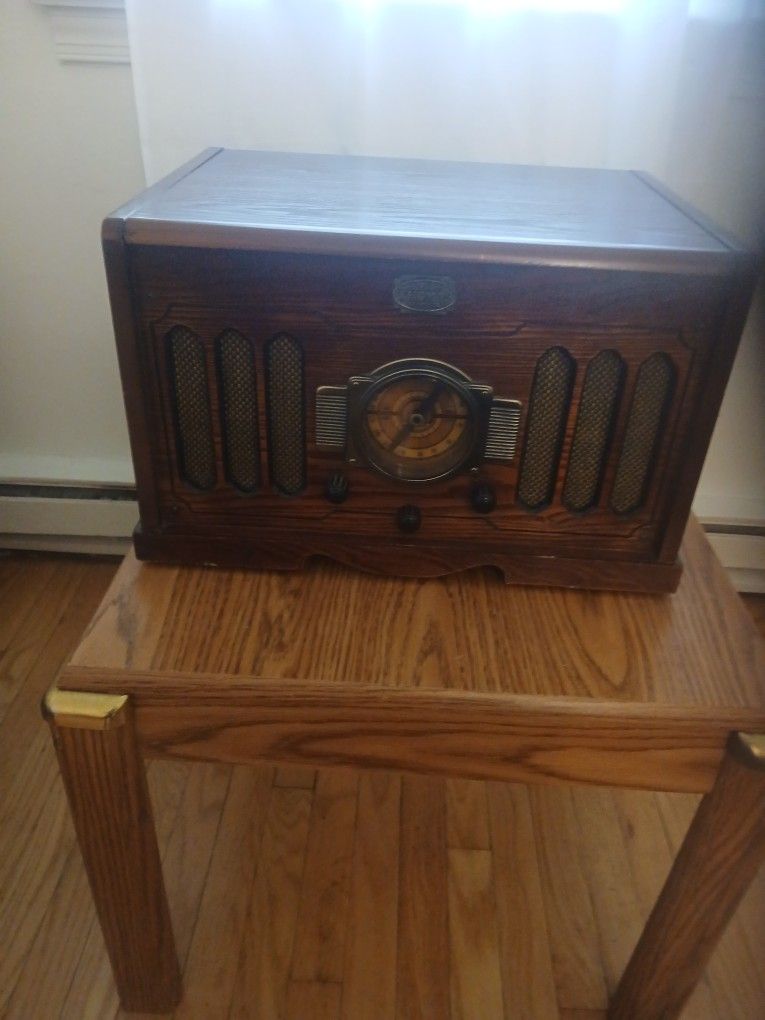 Museum Thomas Series Turntable
