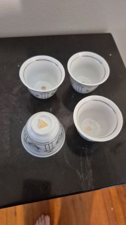 White and Gold Cups