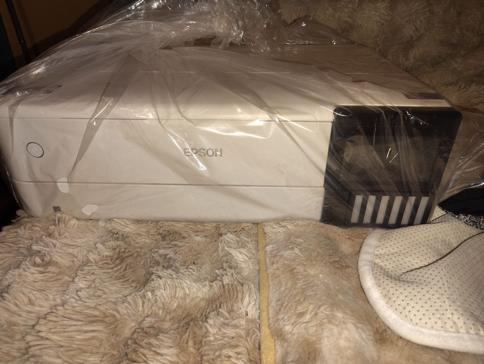 8550 Epson Eco Tank BrandNew . Never used . Just don't have box is all .