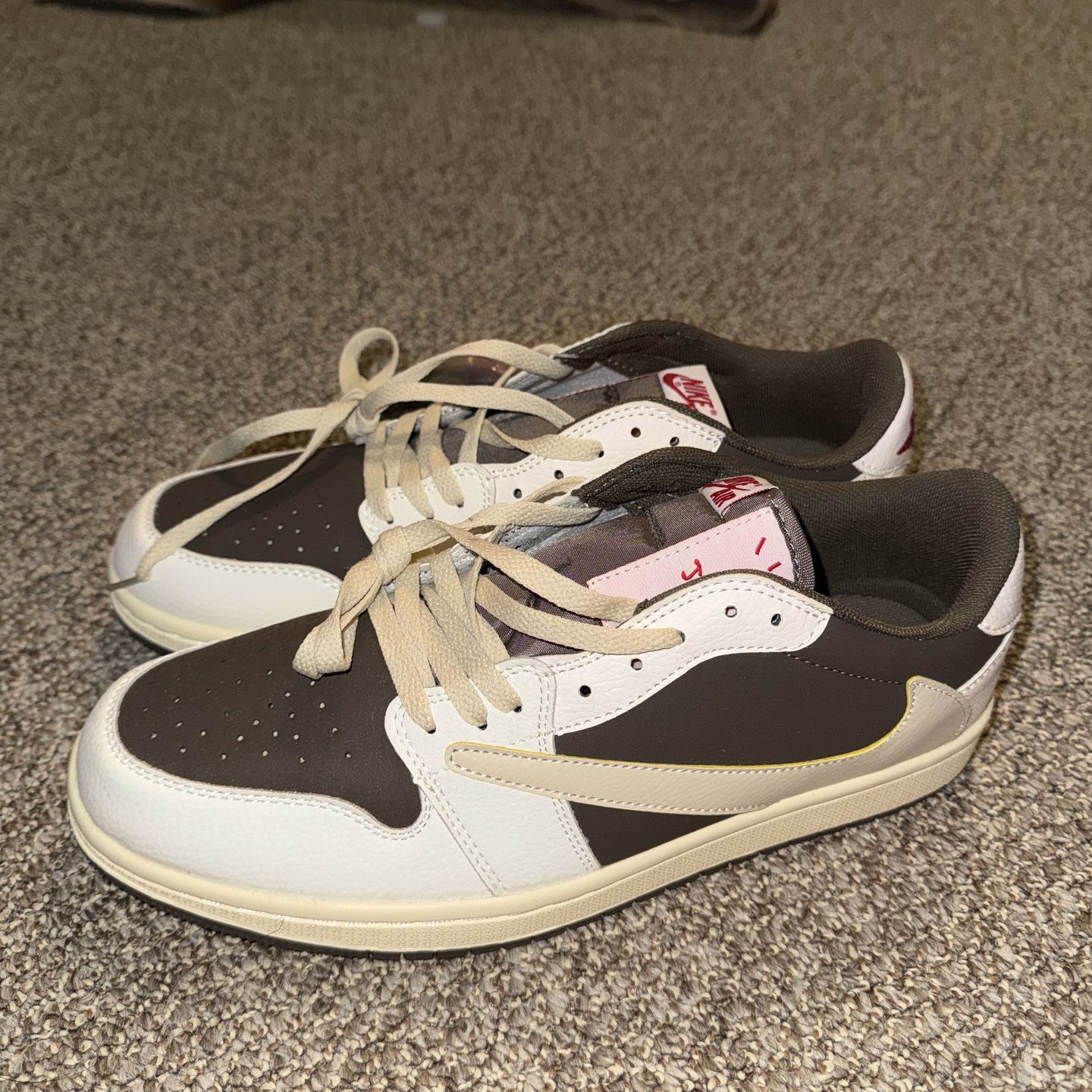 Travis Scott x Air Jordan 1 Retro Low OG 'Reverse Mocha