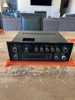 McIntosh C32 Preamplifier