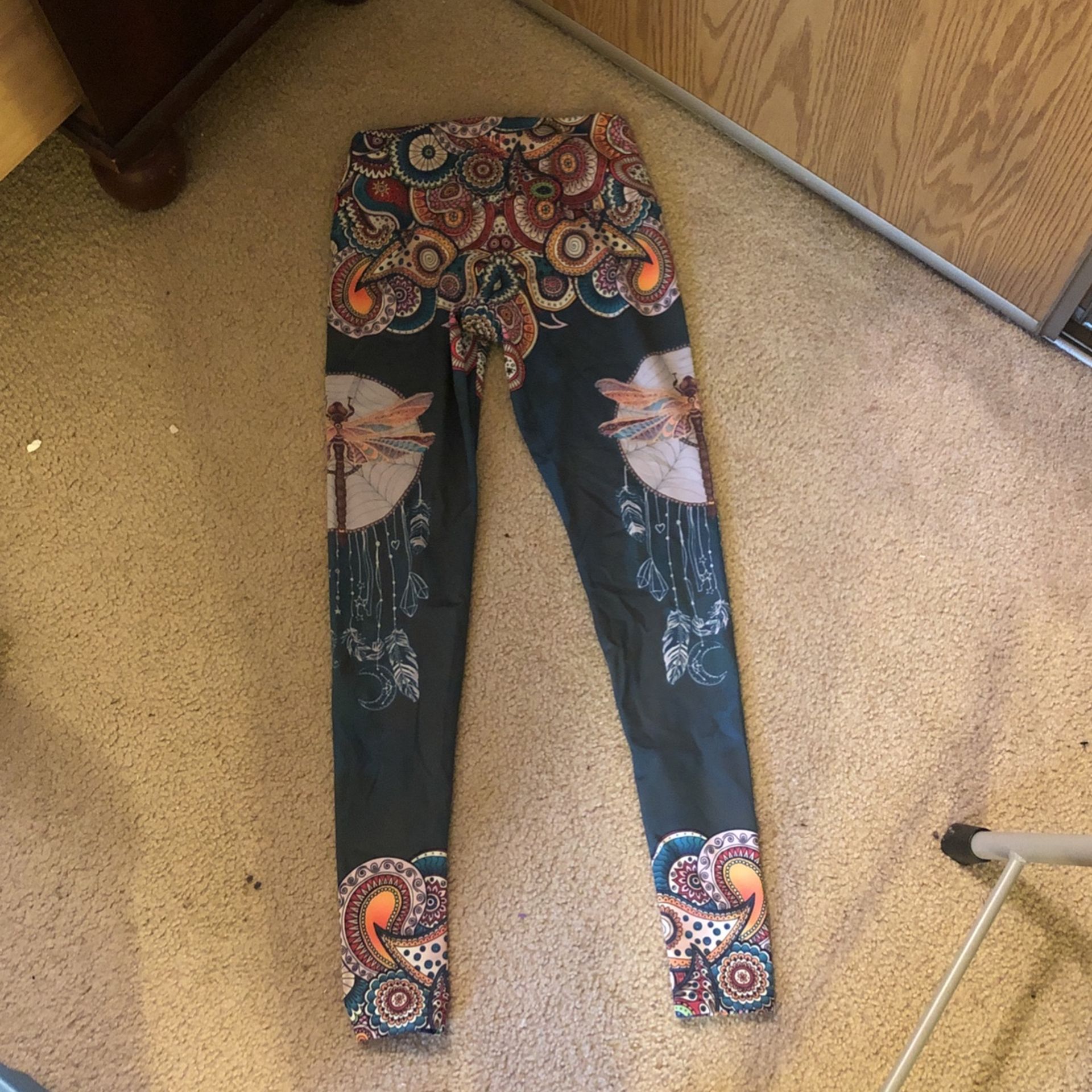 Dragonfly yoga pants. Size medium