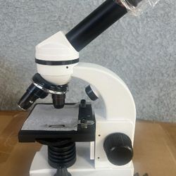 Microscope