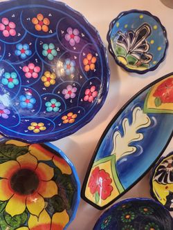 8 Pieces Colorful Dishes