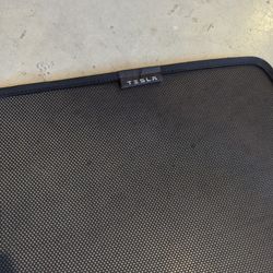 Tesla Model S Roof Sunscreen