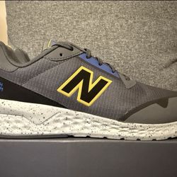 Brand New In Box NEW BALANCE 515 Size 9.5 Men Running Walking Shoes