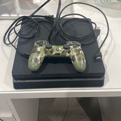 PS4 Slim w/ Controller 800GB