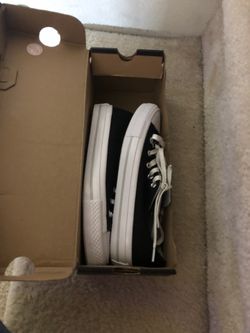 Women’s converse size 5