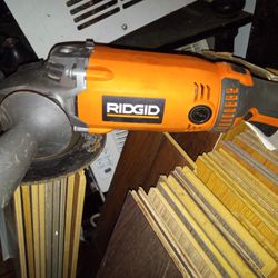 USED Ridgid R10202 Heavy Duty 15 Amp Corded Electric Angle Grinder Tool