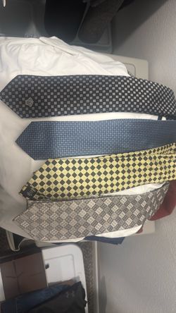 Designer men’s ties
