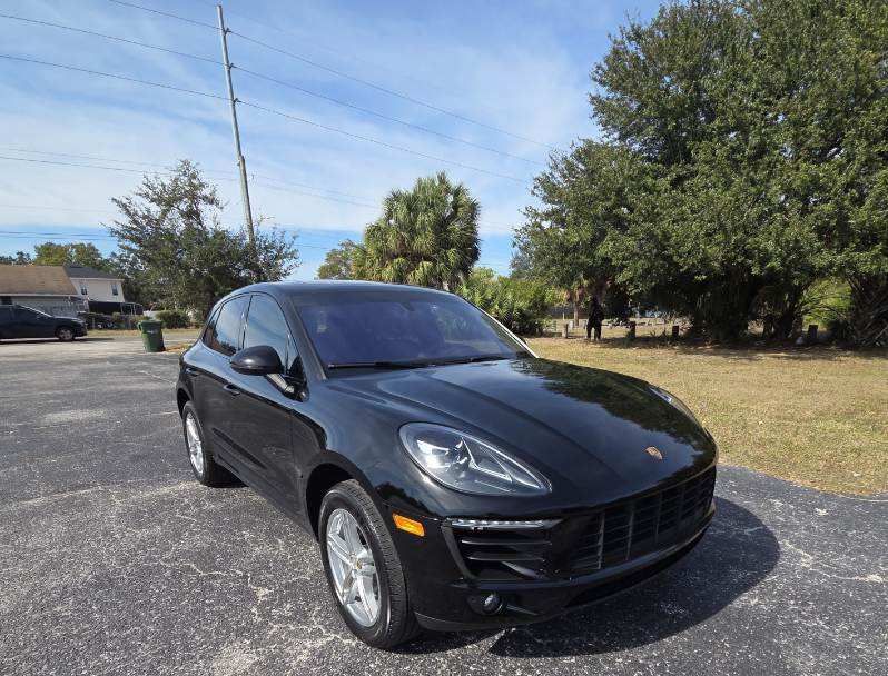 2017 Porsche Macan
