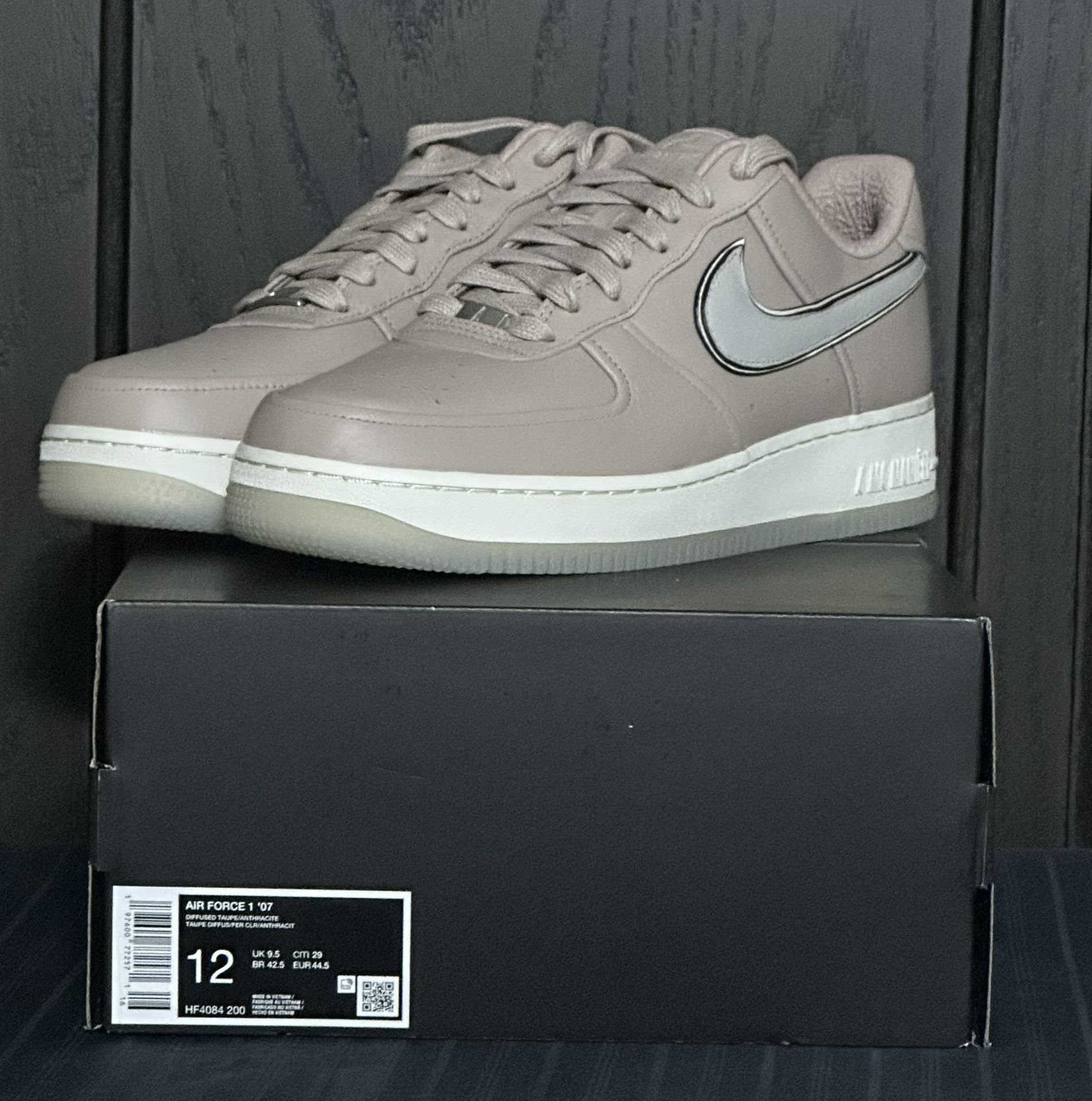 Nike Air Force 1 