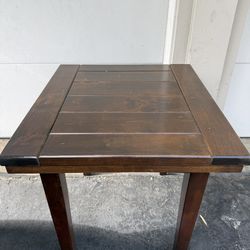 Corner Table
