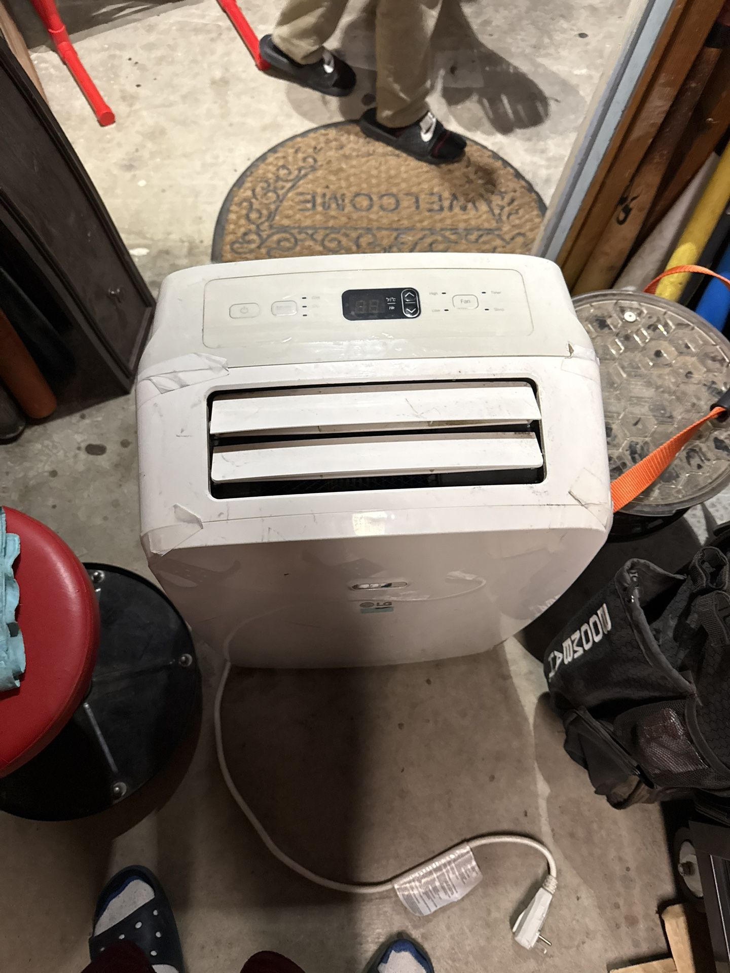 LG AC UNIT