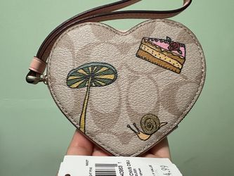 Coach X Observed By Us Heart Coin Bag With Wristlet 