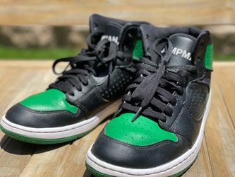 Lightly used Nike Shoes