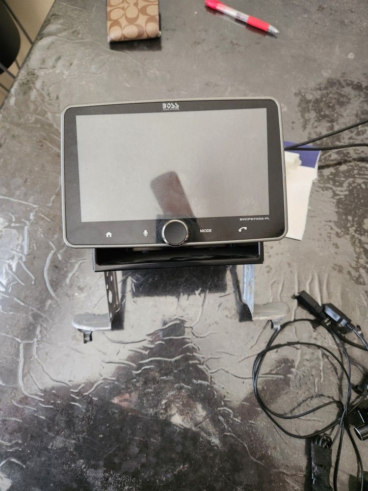 Stereo Boss. Con Car Pley