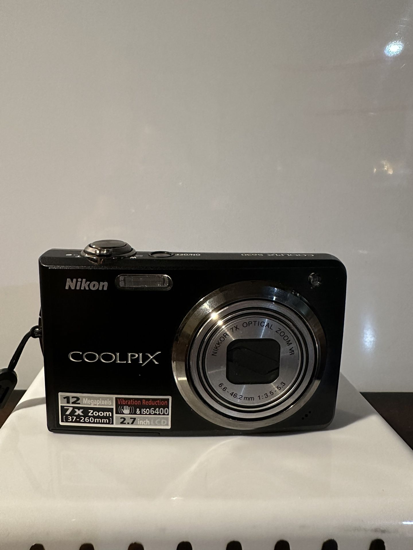 Nikon Coolpix S630 12MP Digital Camera with 7x Optical Vibration Reduction (VR) Zoom and 2.7 inch LCD (Jet Black)i