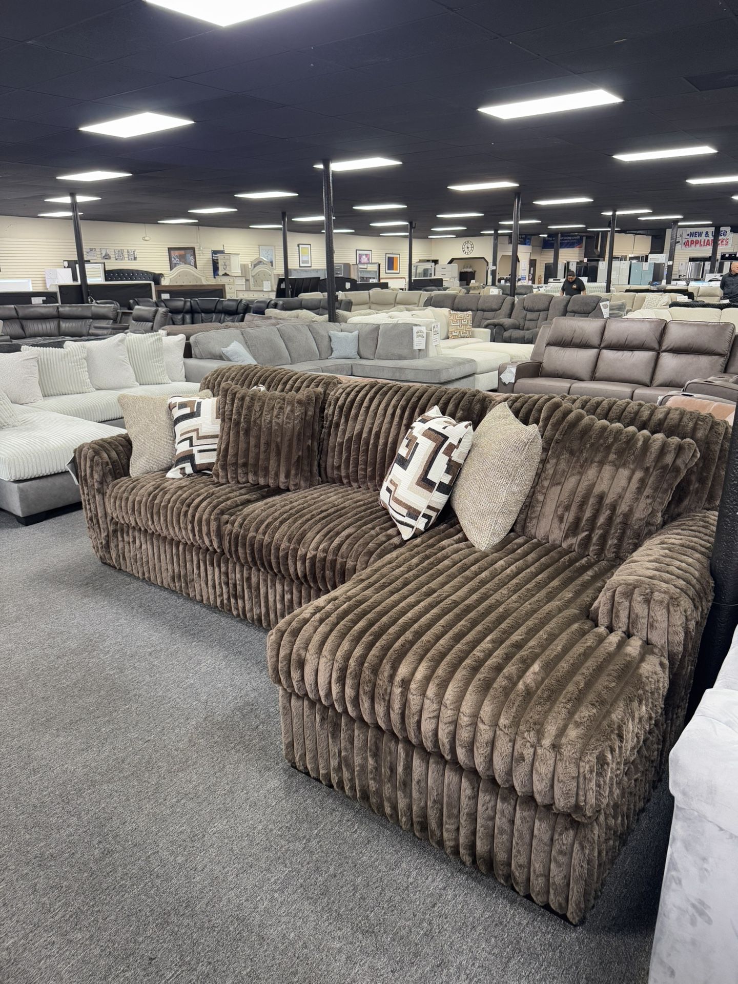 Midnight Sectional. 🚚WE DELIVER🚚