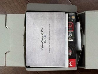 PowerShot G7 X Mark III Graphite Kit PowerShot 30th Anniversary Limited Edition