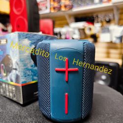 Portable Bluetooth Speaker - 8hr🔋+++ - Nuevas En Caja - 2026