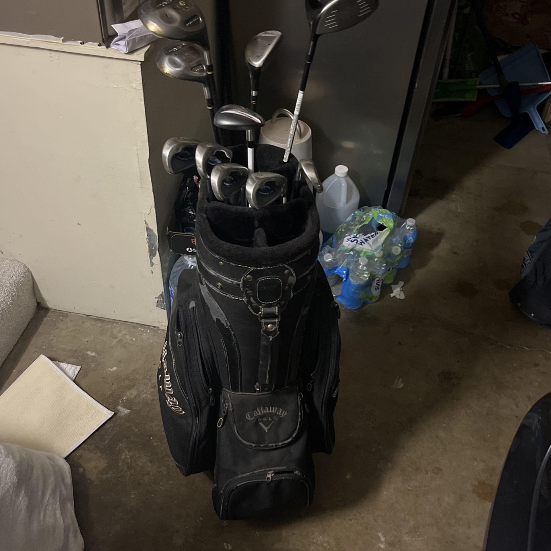 Callaway X-16 Irons 4-9, Callaway XHot 3 Hybrid, Taylor Made Tour Burner Plus Callaway golf Bag