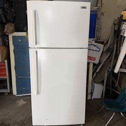 Refrigerator Arctic king