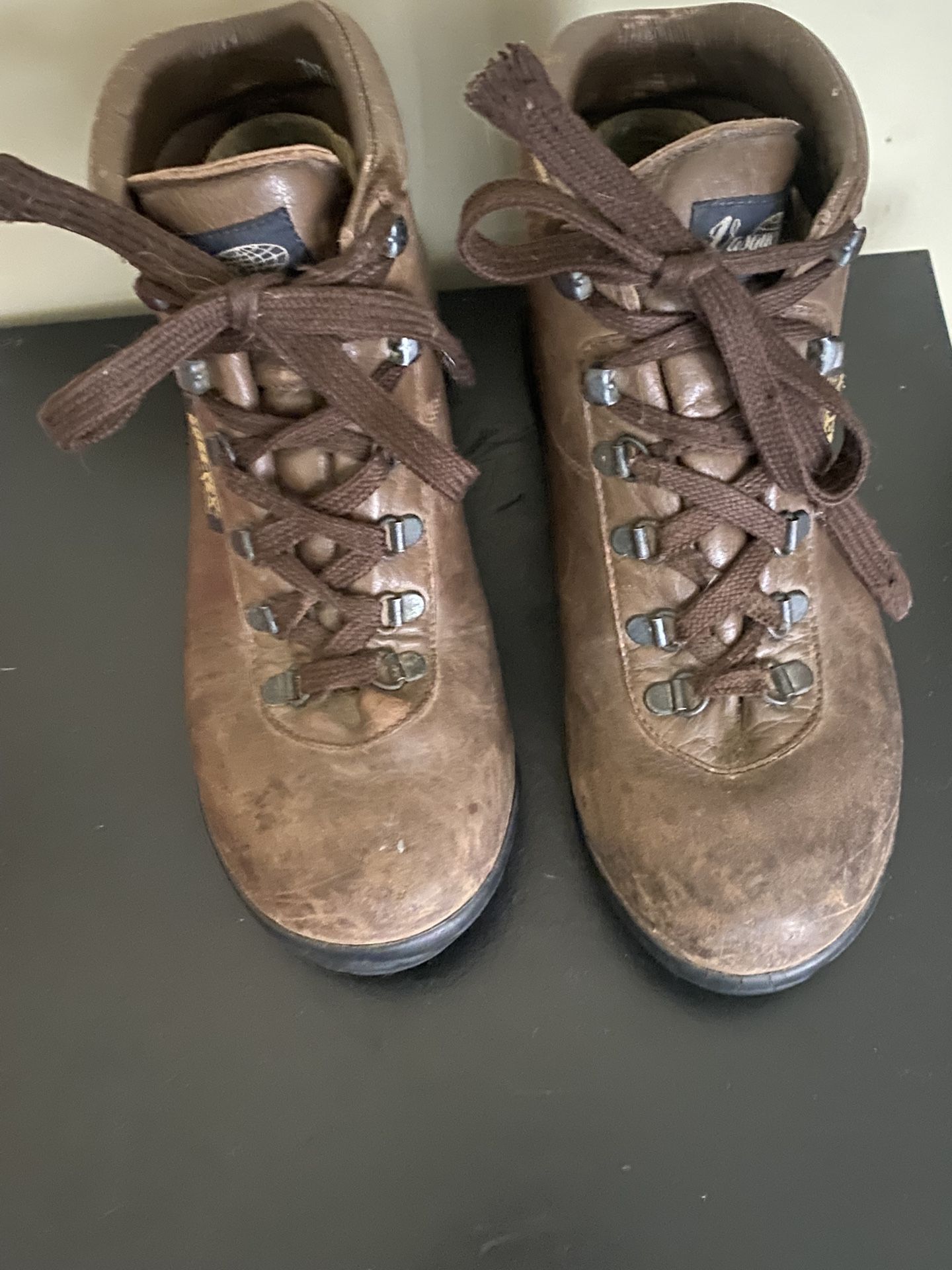 Bronw Ladies Boots Size 8 Made In Italy Pick Up In Culver City