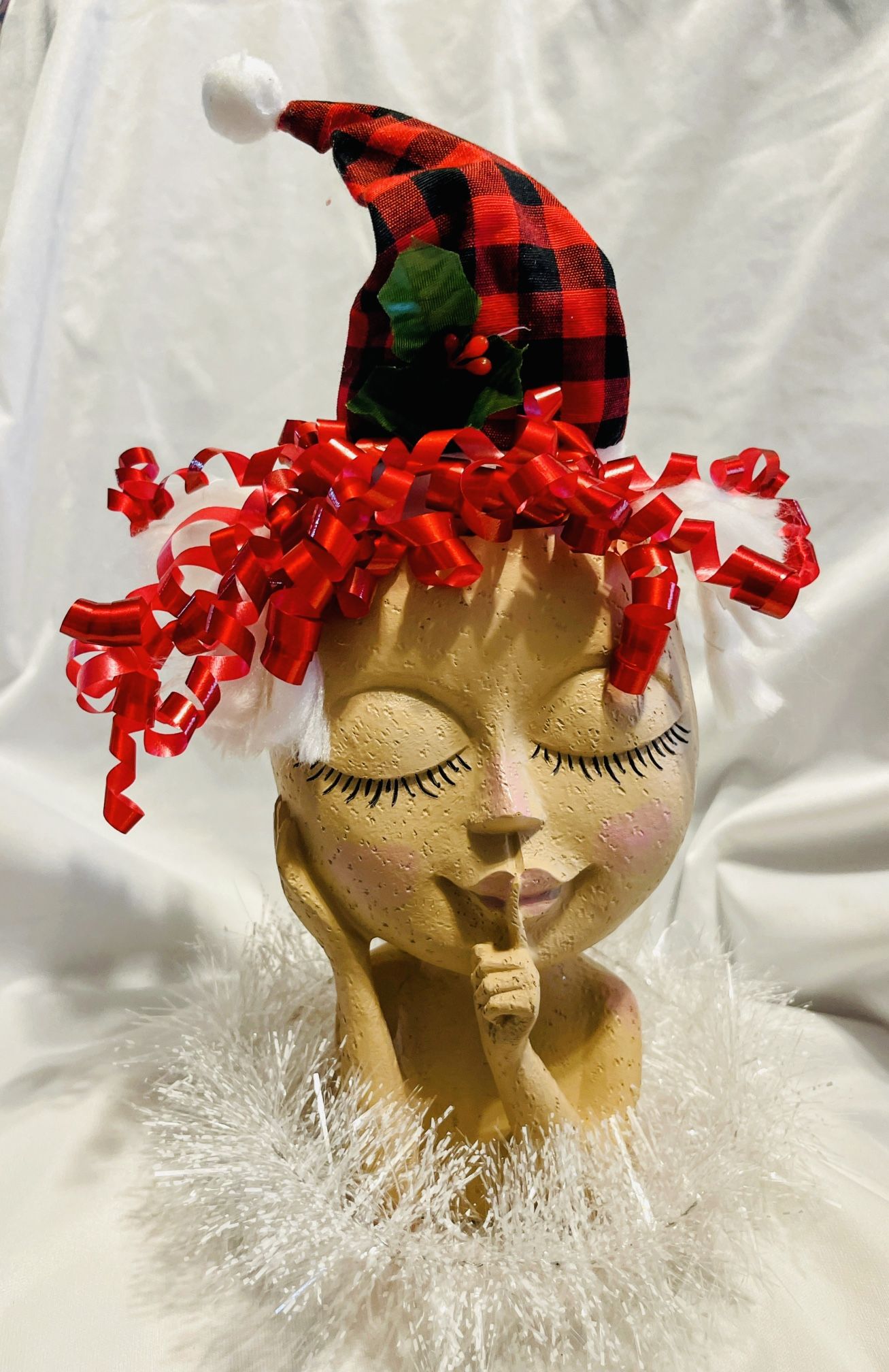 CHRISTMAS POT HEAD PLANTER 