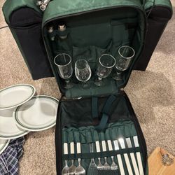 Portable Picnic Basket With cooler 