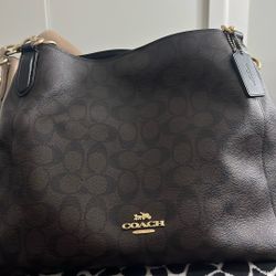 Coach Tote 