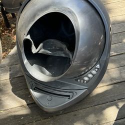 electric automated self cleaning litter box 