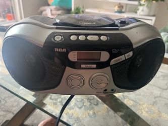 RCA Portable CD MP3 Boombox with Radio