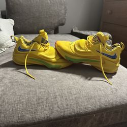 Nike Zoom Greek Freak UNO Yellow.