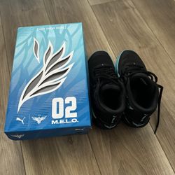 Boys’ shoes Size 5y