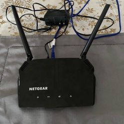 WiFi Router Netgear R6120