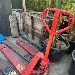 Pallet Jack 