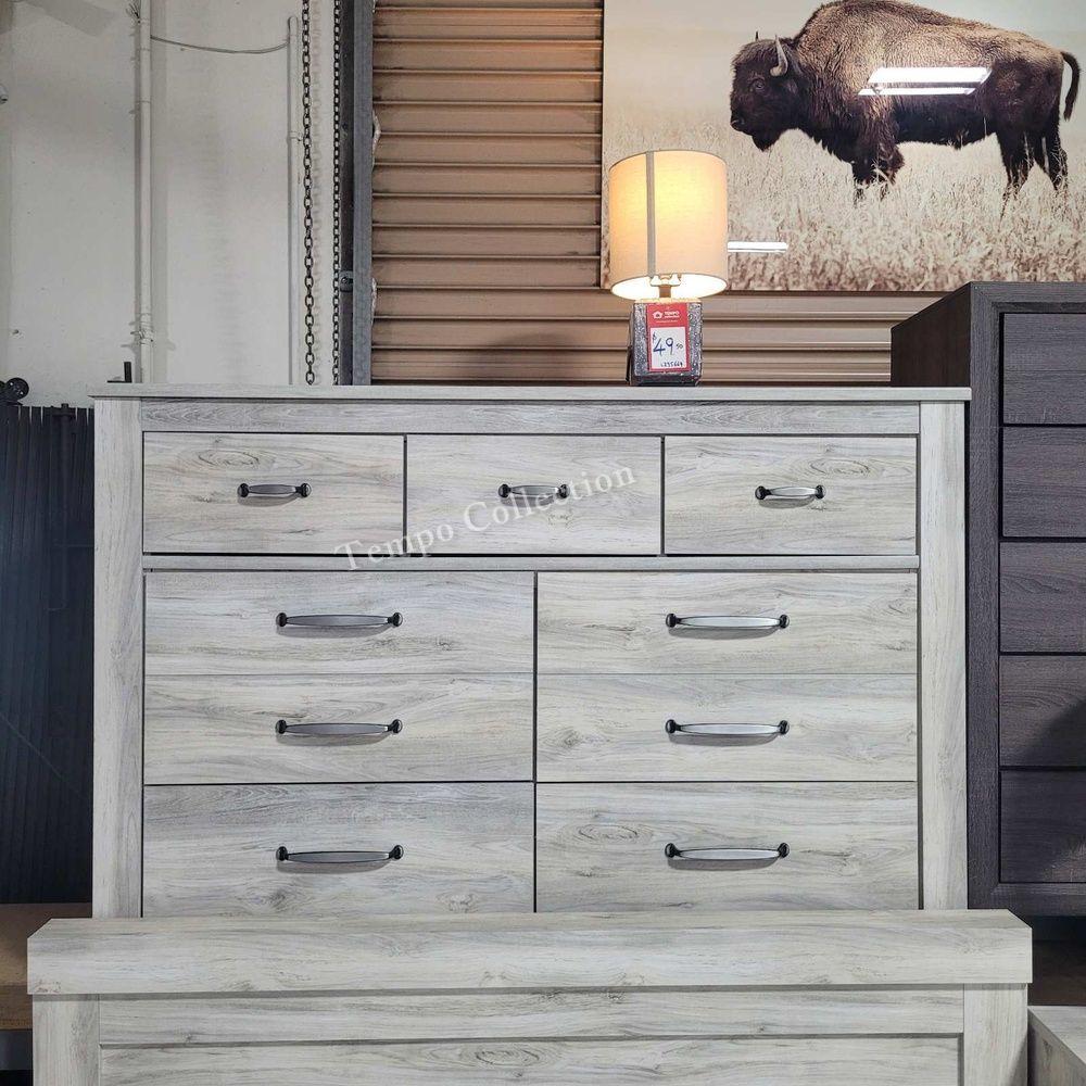Dresser, 7 Drawers