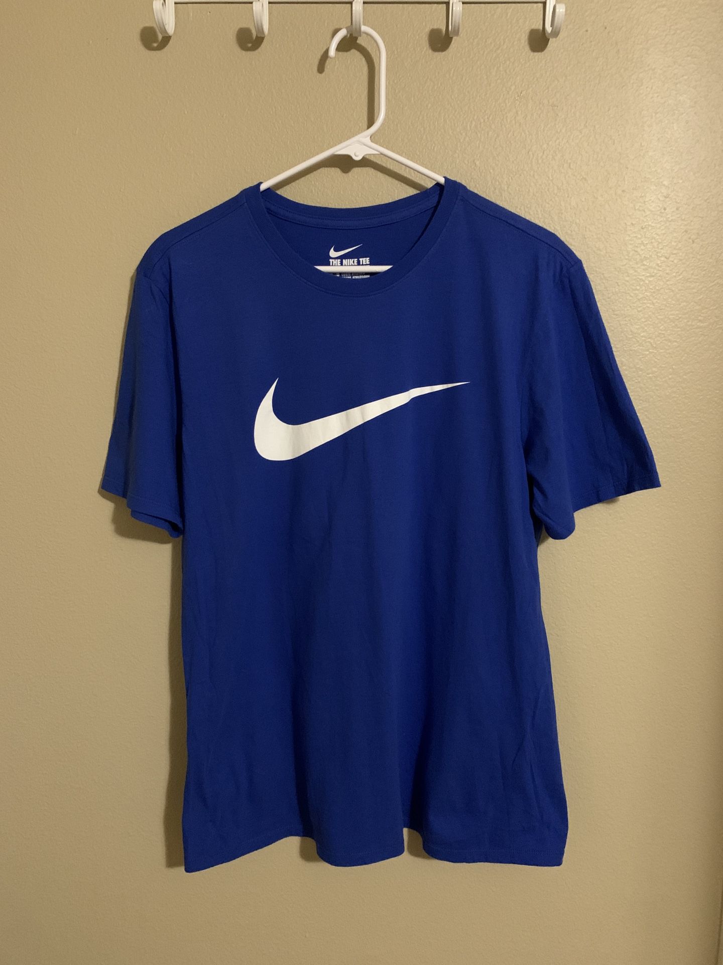 Men Nike Swoosh Blue Shirt Cotton Medium. Used Good Condition.